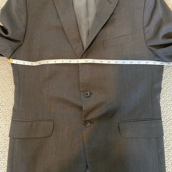 BR Charcoal Gray Two Piece Suit 40S - Picture 14 of 16